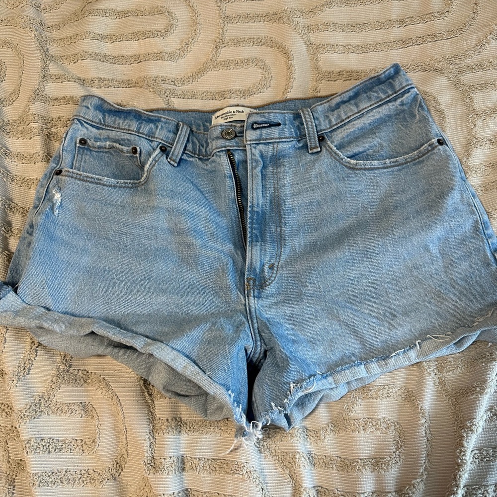 Abercrombie curve love shorts 12